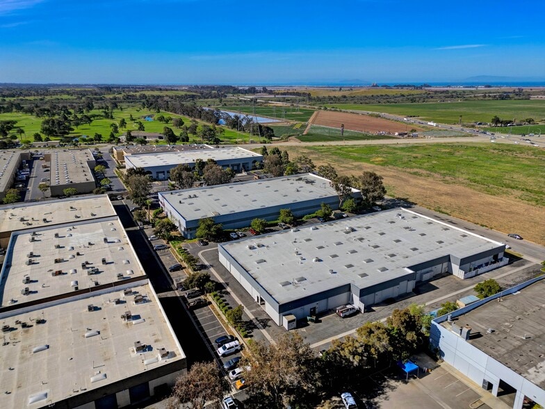 More Photos Of 2962 Seaborg Ave, Ventura Warehouse For Sale