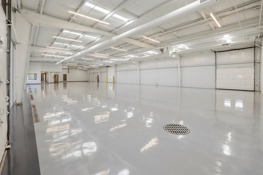 More Photos Of 1425 Mount Vernon Rd, Newark Manufacturing For Lease