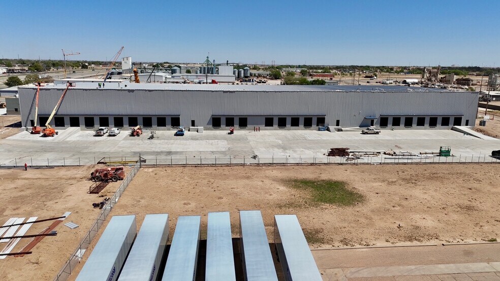 More Photos Of 230 NE Loop 289, Lubbock Industrial For Lease