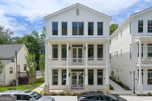 Primary Photo Of 68 Linton St, Woodstock Apartments For Sale