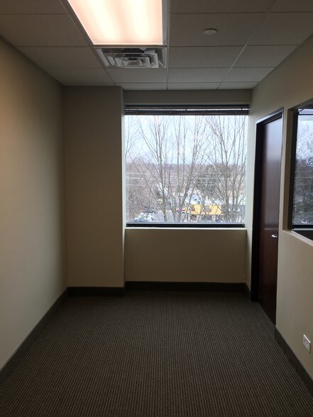 More Photos Of 280 State Route 35, Red Bank Medical For Lease