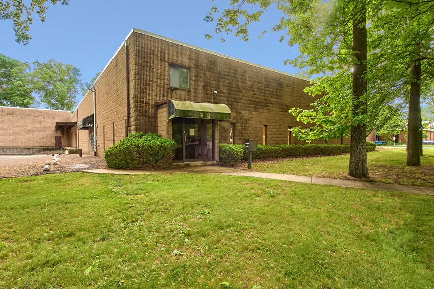More Photos Of 242-246 Geiger Rd, Philadelphia Warehouse For Lease
