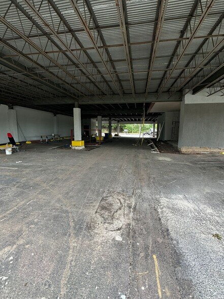 More Photos Of 24 Meadowlands Pky, Secaucus Office For Sale