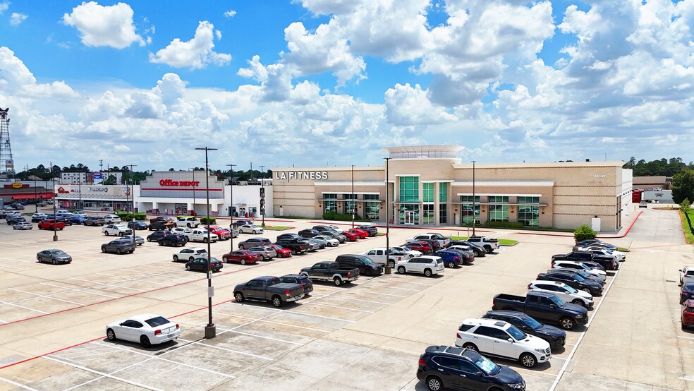 Primary Photo Of 20063 Interstate 45, Spring General Retail For Lease