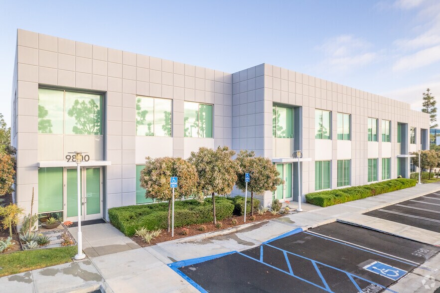 More Photos Of 9740-9760 Research Dr, Irvine Warehouse For Lease
