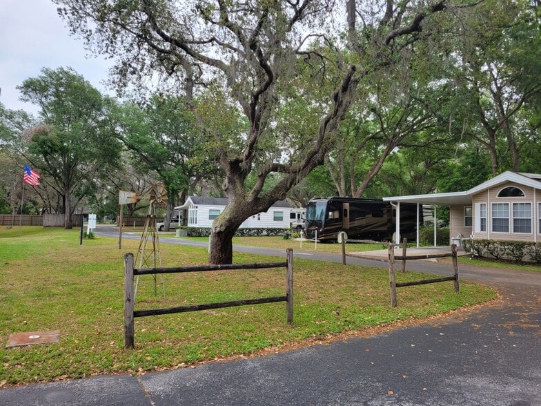 More Photos Of 4045-4049 Allen Rd, Zephyrhills Manufactured Housing Mobile Home Park For Sale