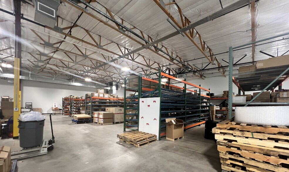 More Photos Of 8312 S Hardy Dr, Tempe Warehouse For Lease
