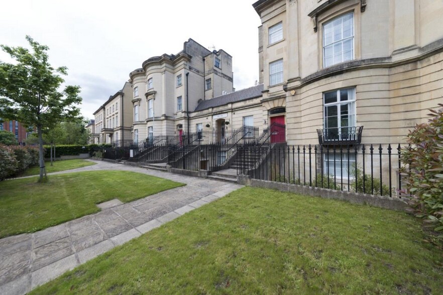 Primary Photo Of 173 - 177 Kings Rd, Reading Apartments For Sale