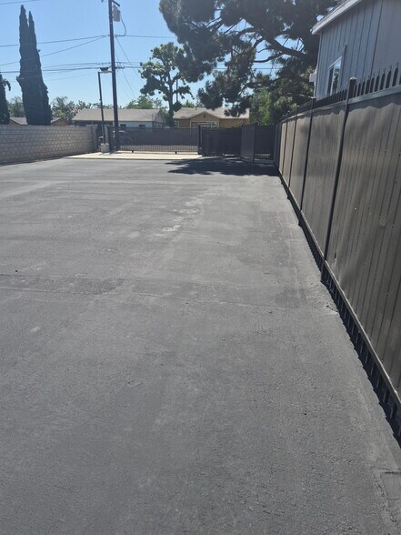 More Photos Of 11211-11225 Kadota Ave, Pomona Land For Lease