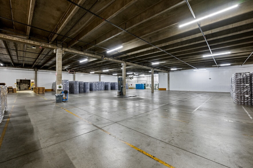 More Photos Of 5861 N Tennyson St, Arvada Warehouse For Sale