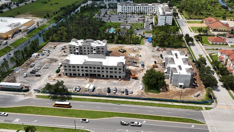 More Photos Of 1027 W Price Blvd, North Port Apartments For Lease