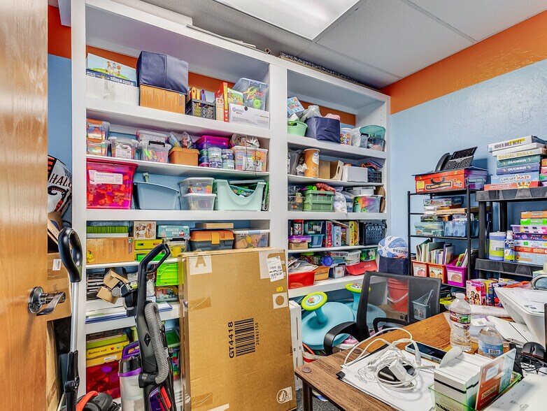 More Photos Of 17311 NE 23rd St, Choctaw Office For Sale