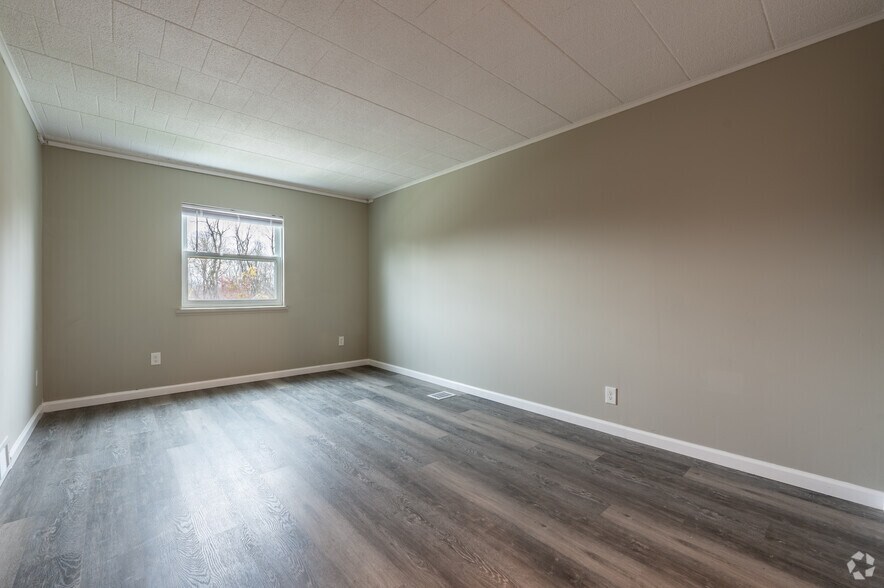 More Photos Of 2215 Aurora Dr, Pittsburgh Apartments For Sale