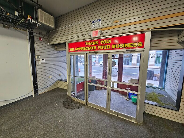 More Photos Of 6 N Broad St, Trenton Apartments For Lease