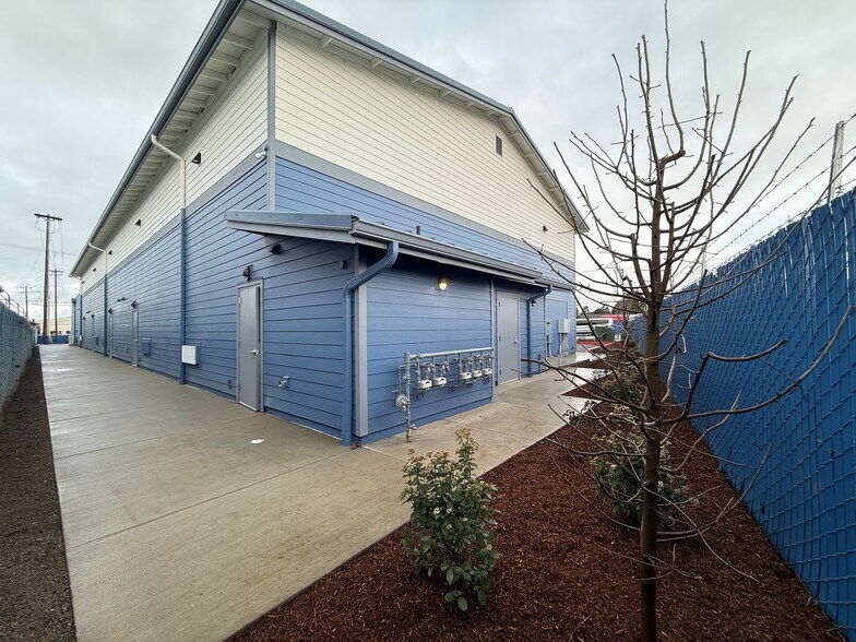 More Photos Of 5010 SE Witch Hazel Rd, Hillsboro Industrial For Lease