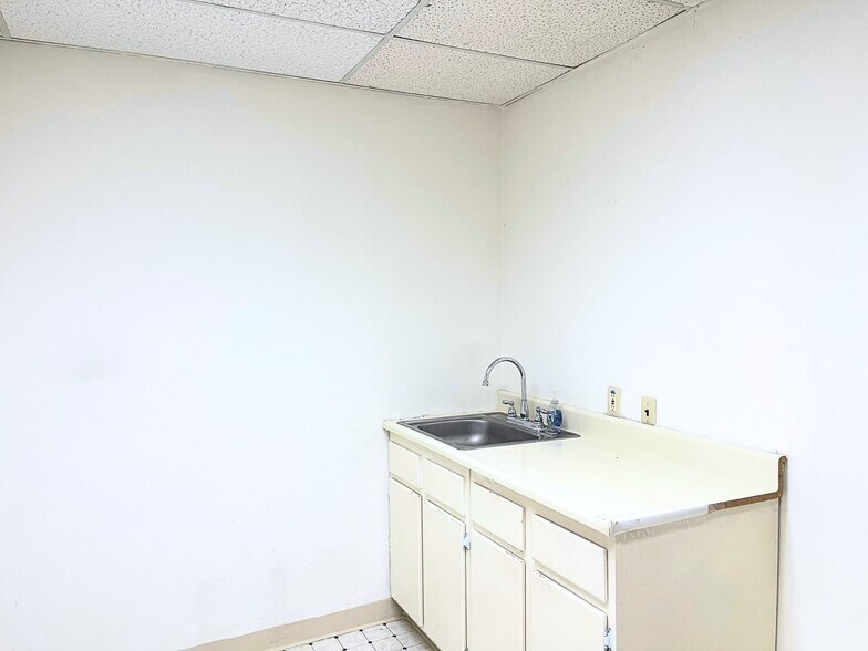 More Photos Of 430 S Garfield Ave, Alhambra Medical For Lease