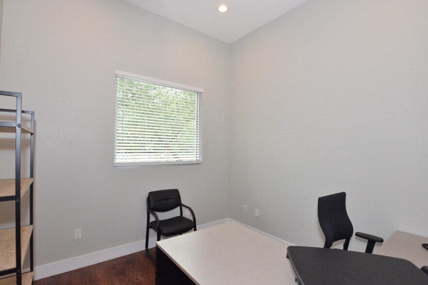More Photos Of 2440 E Hwy 290, Dripping Springs Medical For Lease
