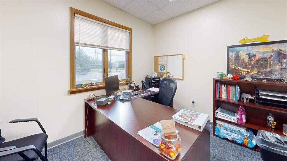 More Photos Of 213 E 41st St, Erie Office For Sale