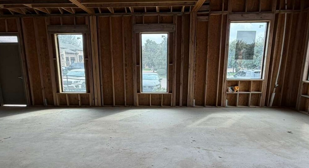 More Photos Of 1511 W McDermott Dr, Allen Medical For Sale