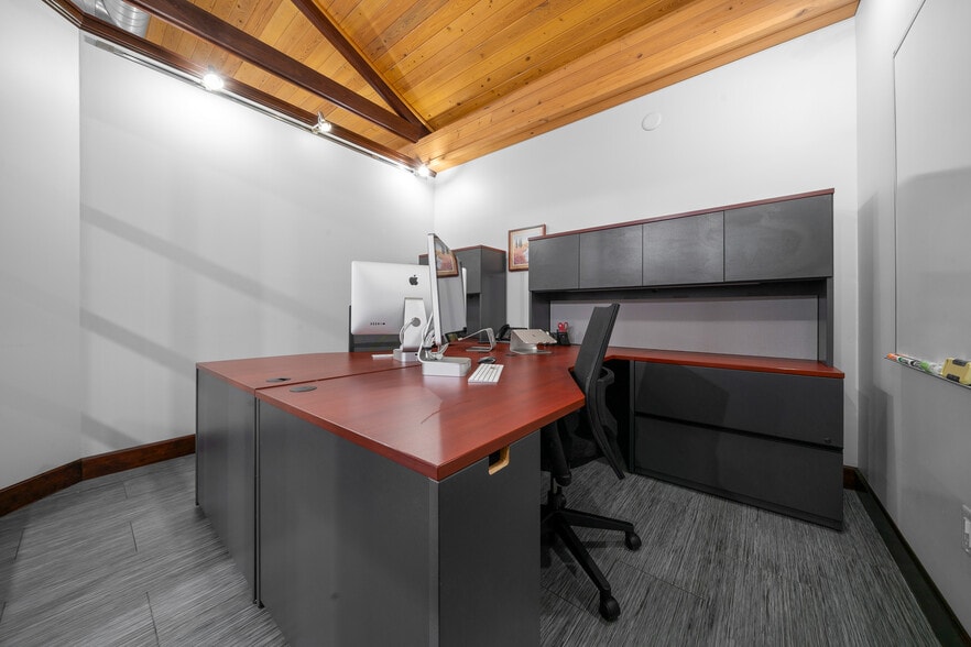More Photos Of 5830 W Gulf To Lake Hwy, Crystal River Office For Sale
