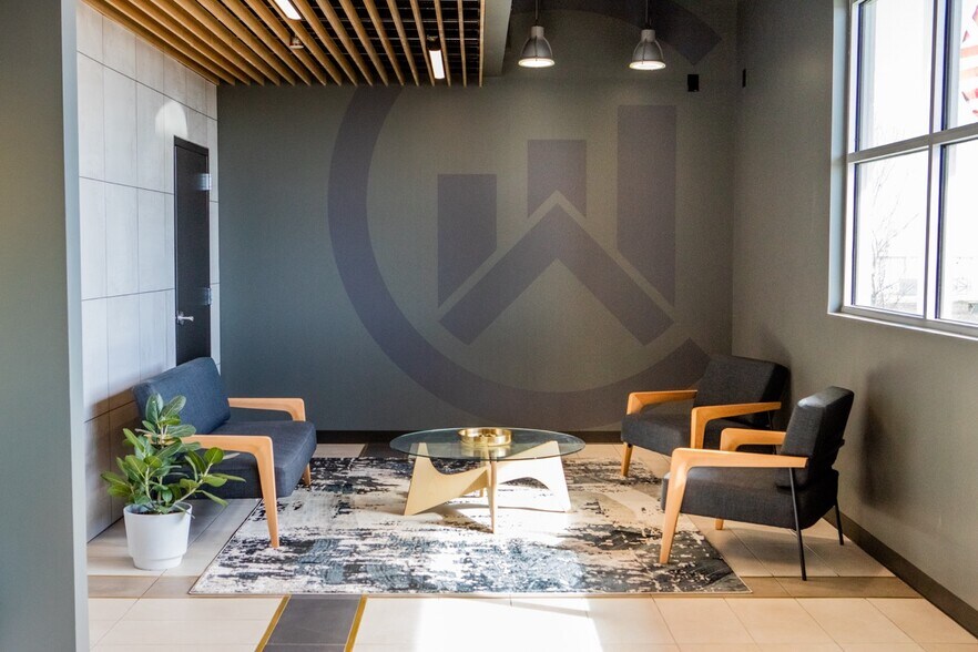 More Photos Of 13315 E 112th St N, Owasso Coworking Space