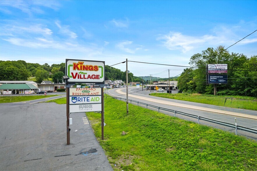 More Photos Of 44 Kings Vlg, Minersville Drugstore For Lease