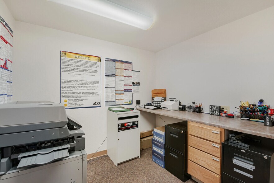 More Photos Of 641 E 112th Ave, Northglenn Veterinarian Kennel For Sale