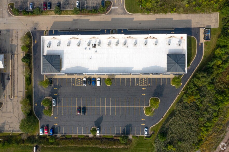 More Photos Of 212-240 N Randall Rd, South Elgin Storefront Retail Office For Lease