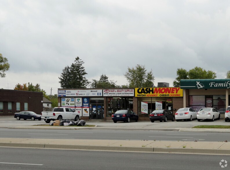 More Photos Of 748 Guelph Ln, Burlington Storefront For Lease