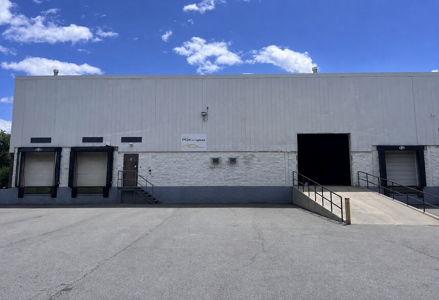 More Photos Of 100-110 Midland Ave, Port Chester Warehouse For Lease