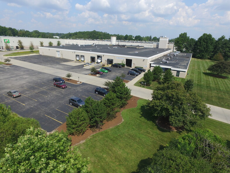 Primary Photo Of 8400 Darrow Rd, Twinsburg Manufacturing For Lease