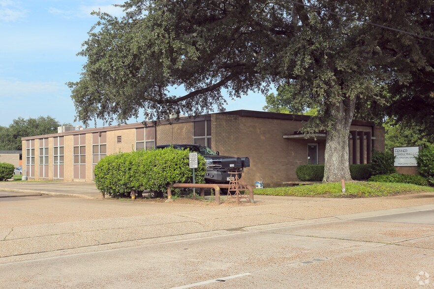 More Photos Of 1543 Grimmett Dr, Shreveport Office For Lease