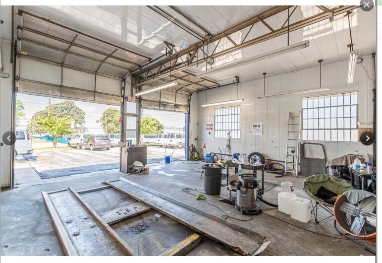 More Photos Of 3120 Sylvan Rd, Hapeville Light Distribution For Sale