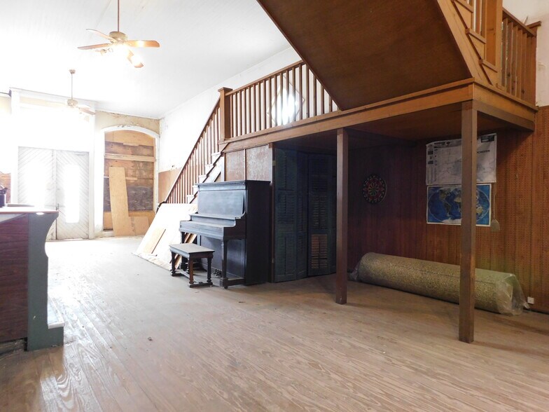 More Photos Of 101 E Main St, Silver Lake Industrial For Sale