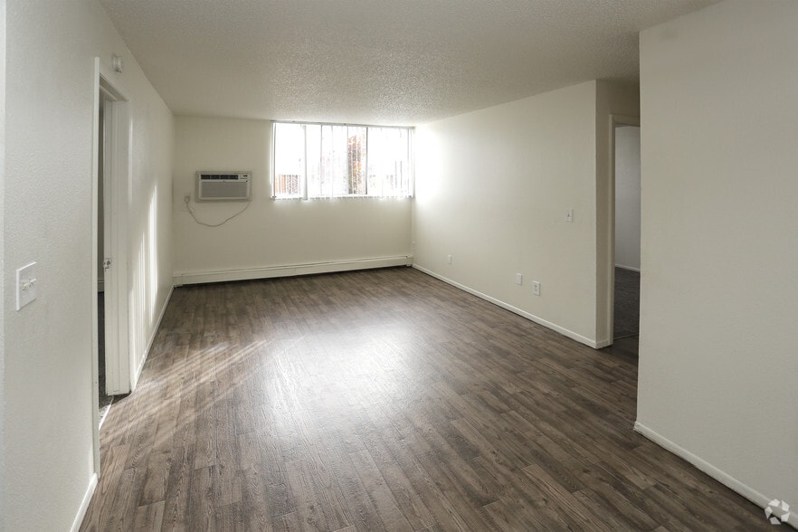 More Photos Of 2025 Jerry Murphy Rd, Pueblo Apartments For Sale