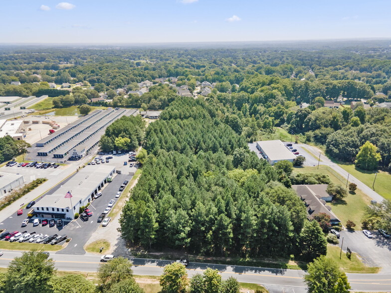 More Photos Of 1244 E Butler Rd, Greenville Land For Sale