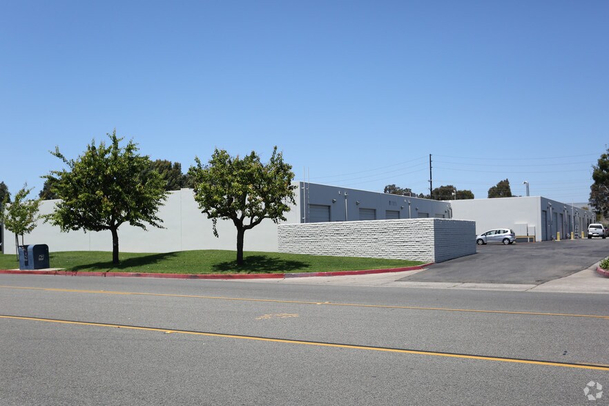 More Photos Of 17875 Sky Park Cir, Irvine Light Manufacturing For Lease