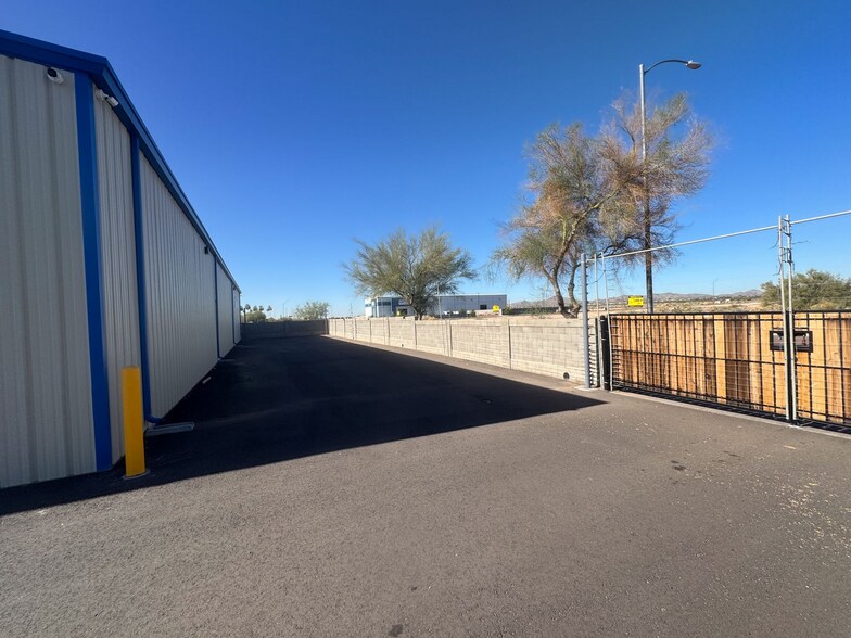 More Photos Of 3042 N Rockwell Ave, Casa Grande Manufacturing For Lease
