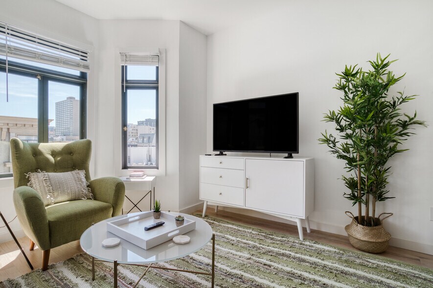 More Photos Of 1668 Washington St, San Francisco Apartments For Sale