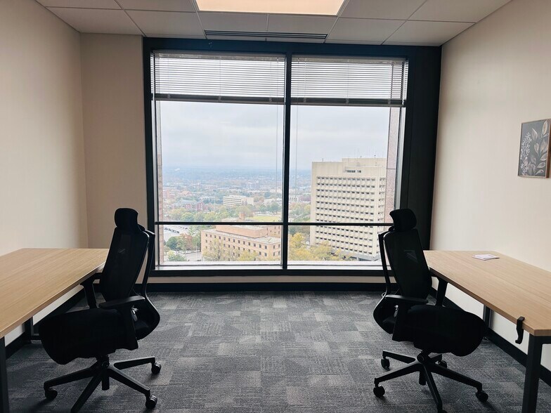 More Photos Of 1901 Main St, Columbia Coworking Space