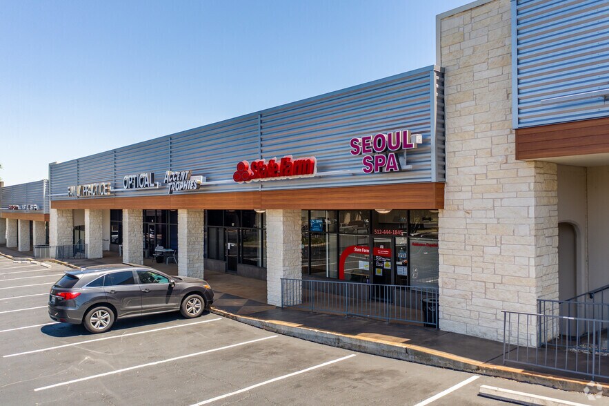 More Photos Of 1901 W William Cannon Dr, Austin Freestanding For Lease