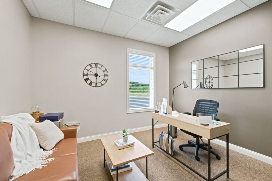 More Photos Of 9109 Stellhorn Crossing Blvd, Fort Wayne Office For Lease