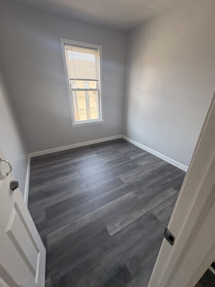 More Photos Of 1086 E Main St, Bridgeport Multifamily For Sale