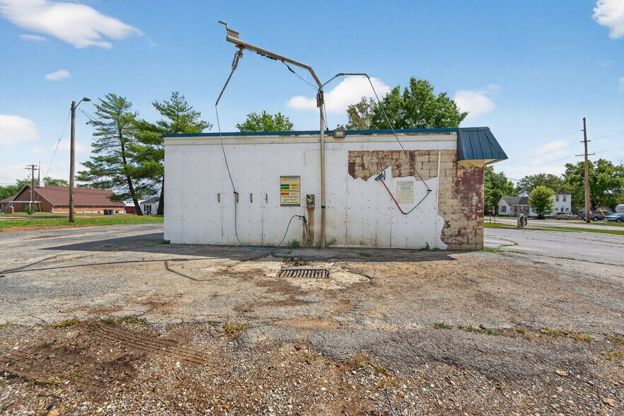 More Photos Of 115 E Booneslick Rd, Jonesburg Carwash For Sale