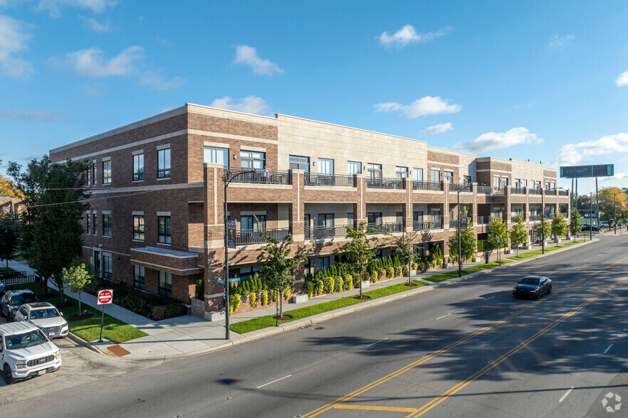 More Photos Of 6700 W North Ave, Chicago Apartments For Lease