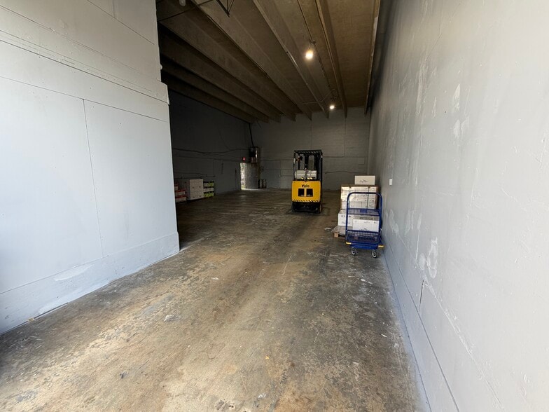 More Photos Of 3901 W 18th Ave, Hialeah Warehouse For Sale