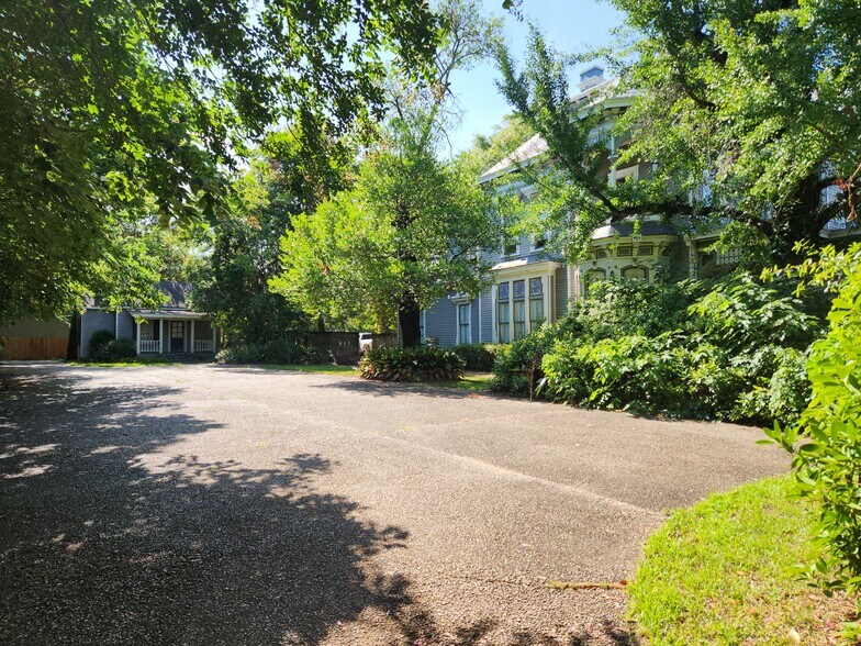 More Photos Of 1402 2nd Ave, Columbus Office For Sale