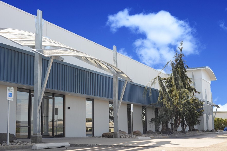 Primary Photo Of 1426 E 3rd Ave, Kennewick Warehouse For Lease