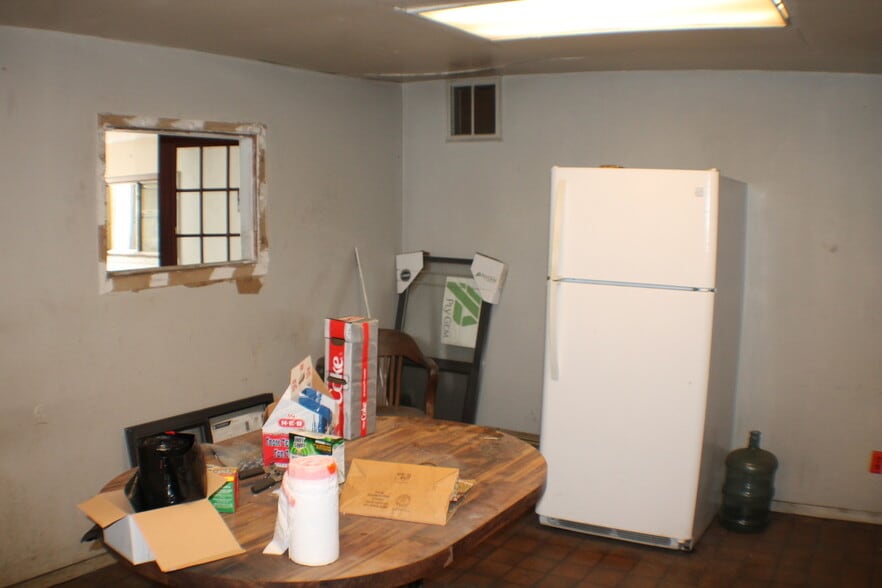 More Photos Of 5517 Dorbrandt St, Houston Warehouse For Sale