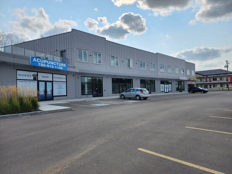 More Photos Of 5303 48 Ave, Redwater Storefront Retail Residential For Sale